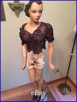 1930-1940 Vintage Department Store 32 tall Female Countertop mannequin display