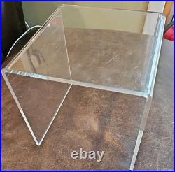 5 Piece Set Of Vintage Lucite Clear Acrylic U Cubes Riser Retail Store Display