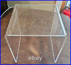 5 Piece Set Of Vintage Lucite Clear Acrylic U Cubes Riser Retail Store Display