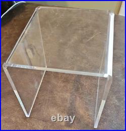5 Piece Set Of Vintage Lucite Clear Acrylic U Cubes Riser Retail Store Display