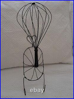 FAB Vintage Wire Hat Display Stand for Wall