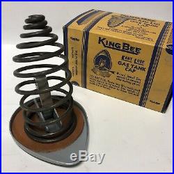 KING BEE Kant Lose Gas Cap Vintage Accessory Store Display Ford Hot Rod NOS