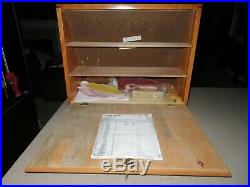 NOS Vintage 1983 Lot of 35 CASE KNIVES in STORE COUNTERTOP Display Cabinet withBOX