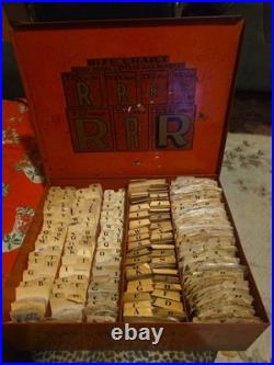 VTG DURO DISPLAY BOX WithOVER 1,000 SIGNAGE WATER TRANSFER DECALS LETTERS NUMBERS