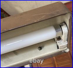 Vintage 1940s Sheaffer's Pen Store Display Lighted Advertising Metal Desk Lamp