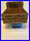 Vintage-Aunt-Lydia-s-Button-Carpet-Thread-Advertising-Wood-Store-Display-Box-01-hn