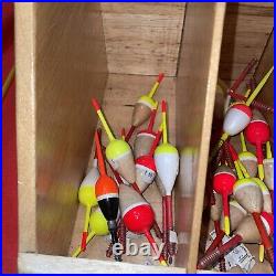 Vintage Dovetail Wahoo Balsa Float Fishing Store Display & 120 assorted bobbers