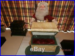 Vintage Large Harold Gale Mechanical Store Display Santa Opening Chest Works