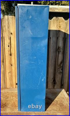 Vintage NAPA Belden Metal Spark Plug Display Cabinet Advertising Part Storage