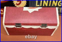 Vintage Rare Circa 1930's Buster Brown Shoes Treasure Chest Counter Display