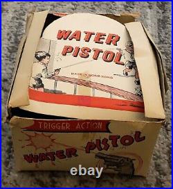 Water Pistol Toys in Store Display Box Squirting Unused Vintage 36 Squirting Toy