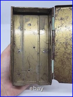 Zig-Zag Blue Cover Metal Display Holder/Dispenser wear rust vintage