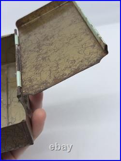 Zig-Zag Blue Cover Metal Display Holder/Dispenser wear rust vintage